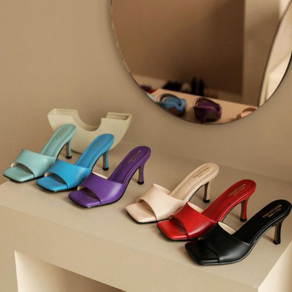 2020 summer new high-quality slippers women wear middle-heeled slippers open-toe fine-heeled sandals sandals sandals half drag size 35-43, Black;red
2020 summer new high-quality slippers women wear middle-heeled slippers open-toe fine-heeled sandals sandals sandals half drag size 35-43, Black;red
