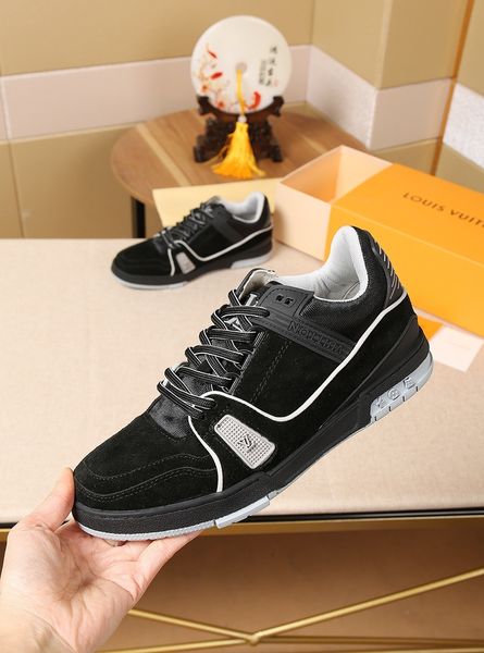 new83 luxury high-quality casual men's shoes fashion all-match sports shoes outdoor comfortable men's shoes original box packaging, Black
new83 luxury high-quality casual men's shoes fashion all-match sports shoes outdoor comfortable men's shoes original box packaging, Black