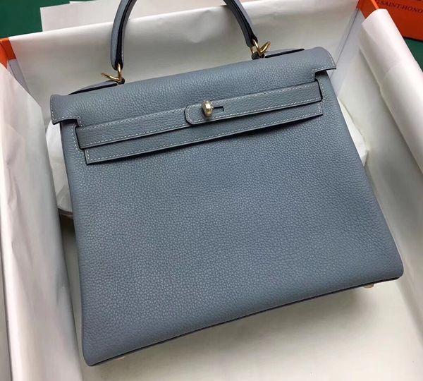 whosale half handmade 25cm linen blue togo leather design purse, wax thread, have both gold and silver hardware,contact me for details
whosale half handmade 25cm linen blue togo leather design purse, wax thread, have both gold and silver hardware,contact me for details