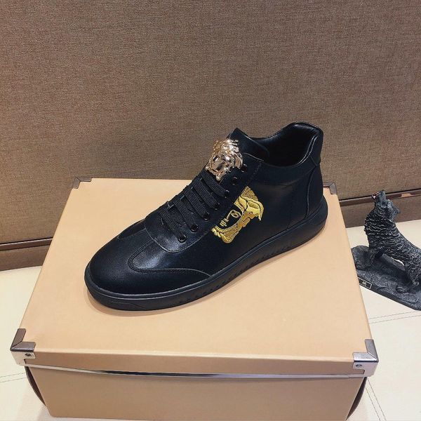 2020u fashion high-end men's leather casual shoes comfortable breathable high-shoes, fashion wild outdoor sports shoes, size: 38-45
2020u fashion high-end men's leather casual shoes comfortable breathable high-shoes, fashion wild outdoor sports shoes, size: 38-45