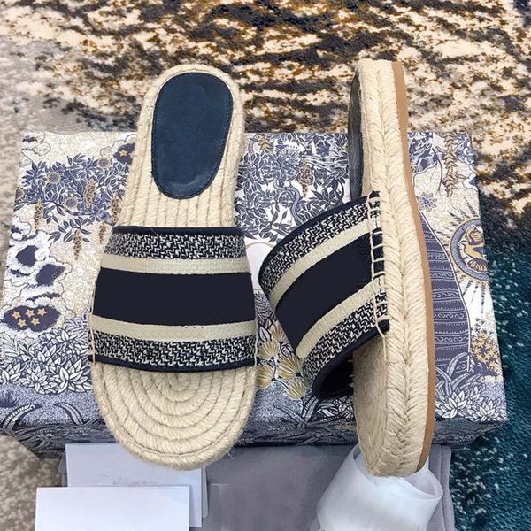 designer women slippers casual fashion lady sandals fishman blue logo embroidery blue eepadrilles with box white cream black logo shoes, Black;grey
designer women slippers casual fashion lady sandals fishman blue logo embroidery blue eepadrilles with box white cream black logo shoes, Black;grey