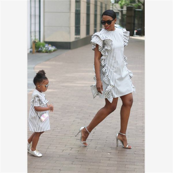 new brand family matching clothing mother and daughter clothes striped dresses short sleeve dresses family matching outfits, Blue
new brand family matching clothing mother and daughter clothes striped dresses short sleeve dresses family matching outfits, Blue