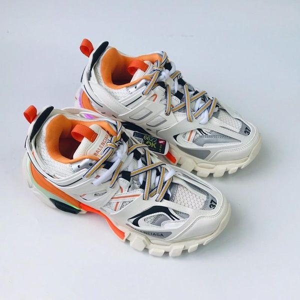 2020lc designer to create casual and comfortable all-match sports shoes, travel shoes outsole non-slip design with original box delivery, Black
2020lc designer to create casual and comfortable all-match sports shoes, travel shoes outsole non-slip design with original box delivery, Black