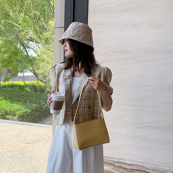 2020 new shoulder bag women's casual fashion korean version small fresh solid color portable armpit bag ladies
2020 new shoulder bag women's casual fashion korean version small fresh solid color portable armpit bag ladies
