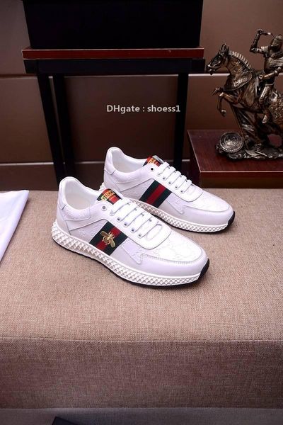 2021-2020d limited edition custom bee letter embroidery low -wild casual men 's sports shoes ,high -end fashion sports shoes ,size, Black
2021-2020d limited edition custom bee letter embroidery low -wild casual men 's sports shoes ,high -end fashion sports shoes ,size, Black