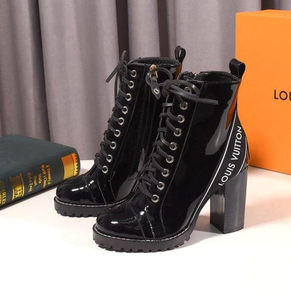 170 new women's casual shoes, luxury designer women's shoes, outdoor travel party shoes, original box packaging, Black
170 new women's casual shoes, luxury designer women's shoes, outdoor travel party shoes, original box packaging, Black