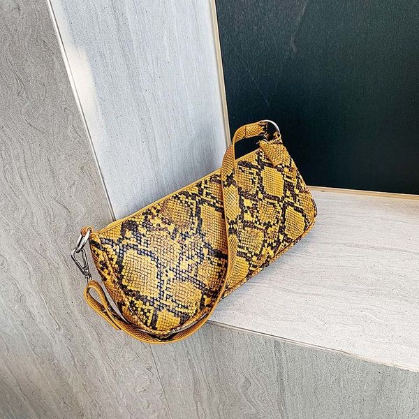 bags for women 2019 vintage mini bags retro subaxillary bags fashion serpentine leather shoulder pack luxury bolsa feminina
bags for women 2019 vintage mini bags retro subaxillary bags fashion serpentine leather shoulder pack luxury bolsa feminina