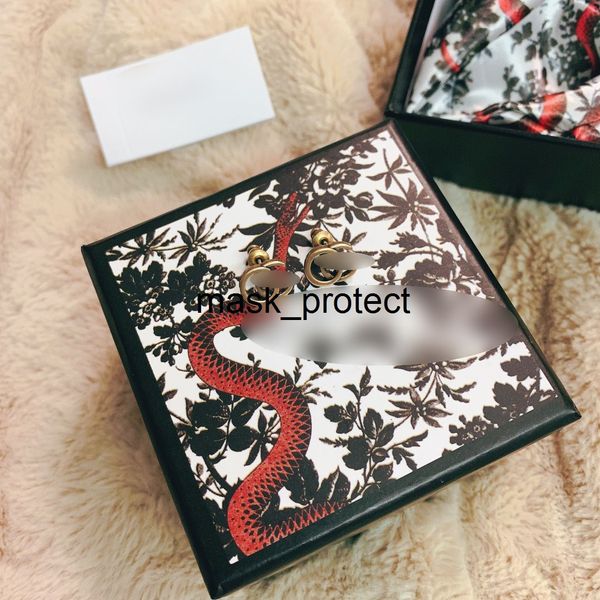 fenggujia copper old letter women's double gg small sweet earrings elegant fashion and generous, Golden
fenggujia copper old letter women's double gg small sweet earrings elegant fashion and generous, Golden