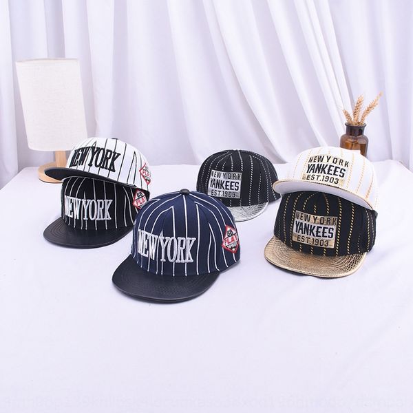 children's leather eaves hip-hop summer autumn baby outdoor fashion striped hip-hop cornice cornice cap korean golden eaves cap, Blue;gray
children's leather eaves hip-hop summer autumn baby outdoor fashion striped hip-hop cornice cornice cap korean golden eaves cap, Blue;gray
