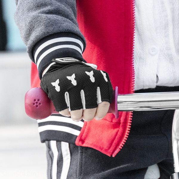 rock brothers children' bicycle cycling gloves half finger bicycle balance car roller skating children' gloves cycling equipment, Blue;gray
rock brothers children' bicycle cycling gloves half finger bicycle balance car roller skating children' gloves cycling equipment, Blue;gray