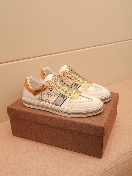 2020-2019r summer new high-end brand men's leather comfortable low-casual shoes, fashion wild personality sports shoes, size: 38-44
2020-2019r summer new high-end brand men's leather comfortable low-casual shoes, fashion wild personality sports shoes, size: 38-44