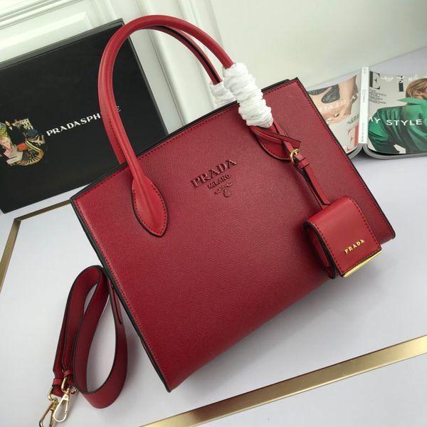 explosive handbag ladies lluxury imported calfskin bag designer bag ladies high-quality classic fashion shoulder diagonal bag gift 66158
explosive handbag ladies lluxury imported calfskin bag designer bag ladies high-quality classic fashion shoulder diagonal bag gift 66158