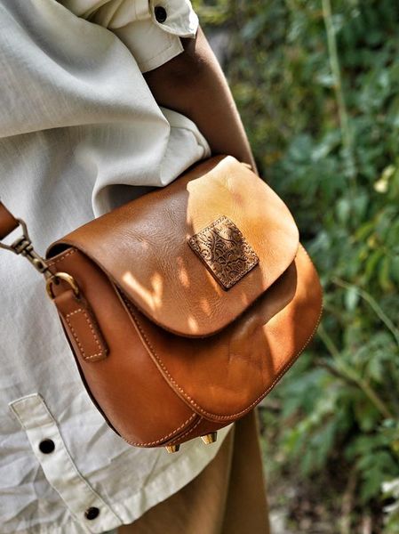 vintage women flap casual genuine leather shoulder bags lady crossbody messenger bag elegant envelop clutches small square pack
vintage women flap casual genuine leather shoulder bags lady crossbody messenger bag elegant envelop clutches small square pack