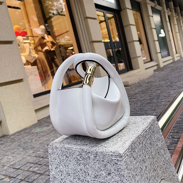 pu leather mini handbags women crossbody bags unique design small shoulder messenger bags fashion white clutch purse zd1714
pu leather mini handbags women crossbody bags unique design small shoulder messenger bags fashion white clutch purse zd1714