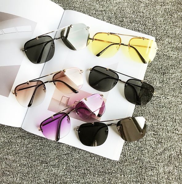 nukkd web night vision goggles sun celebrity sunglasses with the same style female metal frame ocean sheet transparent night vision lens sun, Silver
nukkd web night vision goggles sun celebrity sunglasses with the same style female metal frame ocean sheet transparent night vision lens sun, Silver