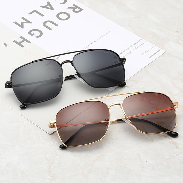 luxury fashion high-end sunglasses fashion women men 2020 style metal pc fashion trend black frame black grey film sunglasses 
luxury fashion high-end sunglasses fashion women men 2020 style metal pc fashion trend black frame black grey film sunglasses