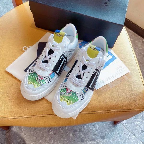 a7 fashion classic style leather sneakers women designer shoes men designer shoes high-quality luxury casual lace-up shoes, Black 
a7 fashion classic style leather sneakers women designer shoes men designer shoes high-quality luxury casual lace-up shoes, Black