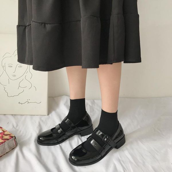 small leather shoes female korean version of the wild autumn british japanese college style black thick heel single shoes lolita
small leather shoes female korean version of the wild autumn british japanese college style black thick heel single shoes lolita