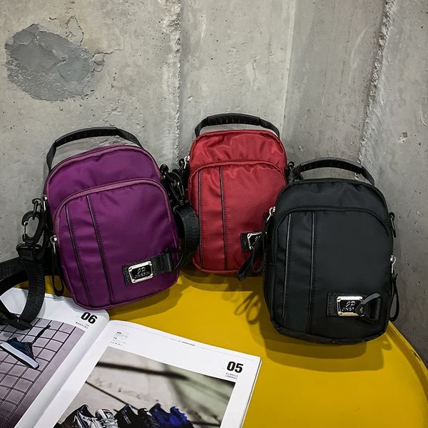 women's hand hand square messenger small bag women's simple versatile multi-layer portable small bag ancient feeling street leisur
women's hand hand square messenger small bag women's simple versatile multi-layer portable small bag ancient feeling street leisur