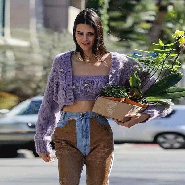 1 set 2020 spring korea style vintage embroidery flower cardigan tank v neck single-breasted button knitted sweater two piece jumper, White
1 set 2020 spring korea style vintage embroidery flower cardigan tank v neck single-breasted button knitted sweater two piece jumper, White