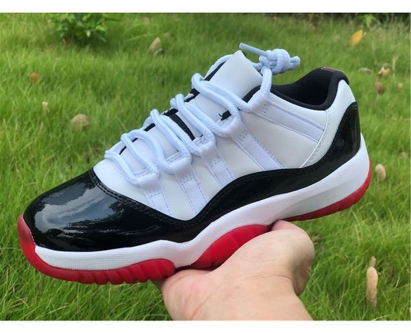 low concord bred black red carbon fiber womens basketball shoes 11 high sneakers mens shoes sneakers size 5.5-13 with box
low concord bred black red carbon fiber womens basketball shoes 11 high sneakers mens shoes sneakers size 5.5-13 with box