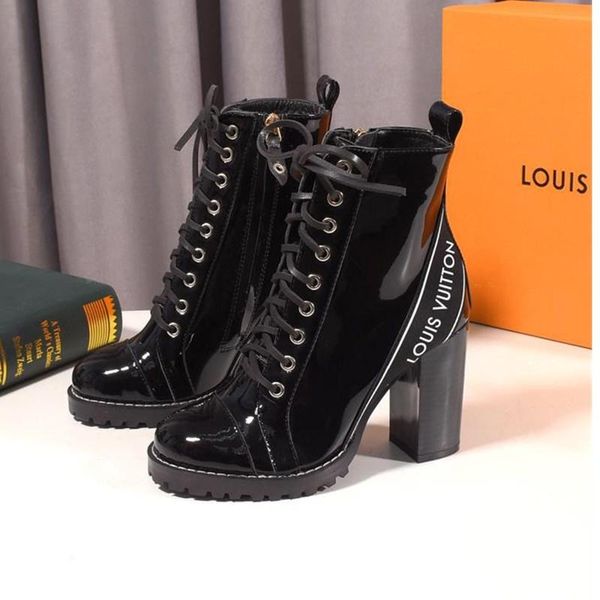 163 new women's casual shoes, luxury designer women's shoes, outdoor travel party shoes, original box packaging, Black
163 new women's casual shoes, luxury designer women's shoes, outdoor travel party shoes, original box packaging, Black