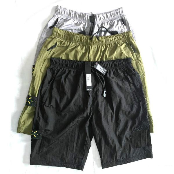 19ss european brand retro casual shorts beach sweat pants for mens trousers imported metal nylon comfortable street lovers thigh pants, White;black
19ss european brand retro casual shorts beach sweat pants for mens trousers imported metal nylon comfortable street lovers thigh pants, White;black