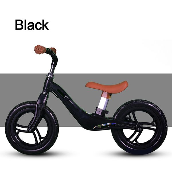 12-inch children's bike 3-6 years old without pedal baby bicycle wear-resistant toy car child scooter light bicycle
12-inch children's bike 3-6 years old without pedal baby bicycle wear-resistant toy car child scooter light bicycle