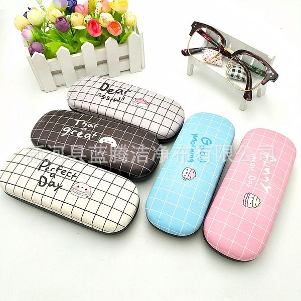 fashion plaid anti-pressure case case iron glasses iron box large frame glasses box large quantity discount can be made, Blue
fashion plaid anti-pressure case case iron glasses iron box large frame glasses box large quantity discount can be made, Blue