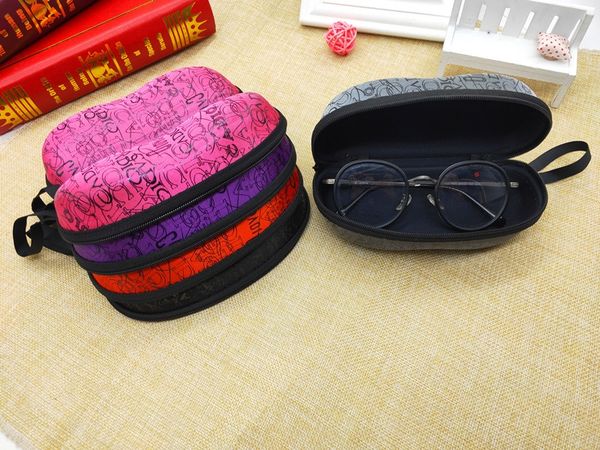 peanut case sun case letter anti-pressure adhesive hook zipper sun glasses box sunglasses box, Blue
peanut case sun case letter anti-pressure adhesive hook zipper sun glasses box sunglasses box, Blue