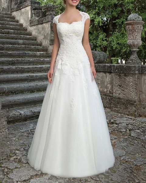 a-line wedding dresses bateau neck sweep / brush train lace tulle short sleeve country plus size with draping appliques, White
a-line wedding dresses bateau neck sweep / brush train lace tulle short sleeve country plus size with draping appliques, White