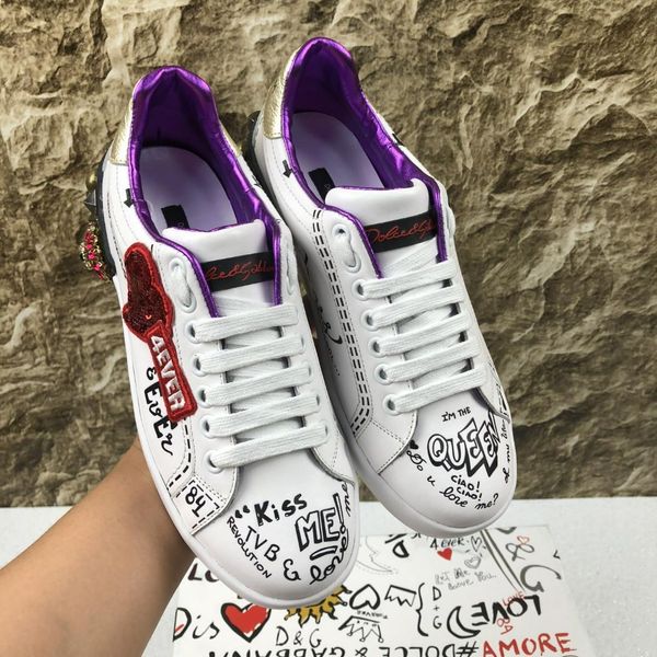 2020b new trend graffiti leather casual shoes fashion men and women outdoor sports shoes personality wild party couple shoes, size 35-45, Black
2020b new trend graffiti leather casual shoes fashion men and women outdoor sports shoes personality wild party couple shoes, size 35-45, Black