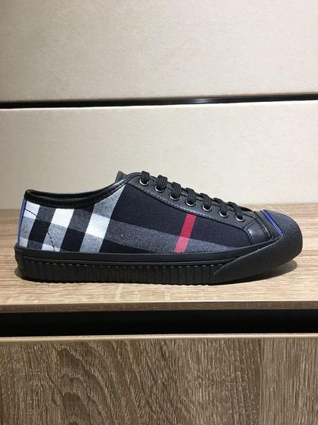 2020-2019f italian men's designer shoes casual shoes and luxury sports shoes striped casual designer sports shoelace box, size 38-45
2020-2019f italian men's designer shoes casual shoes and luxury sports shoes striped casual designer sports shoelace box, size 38-45