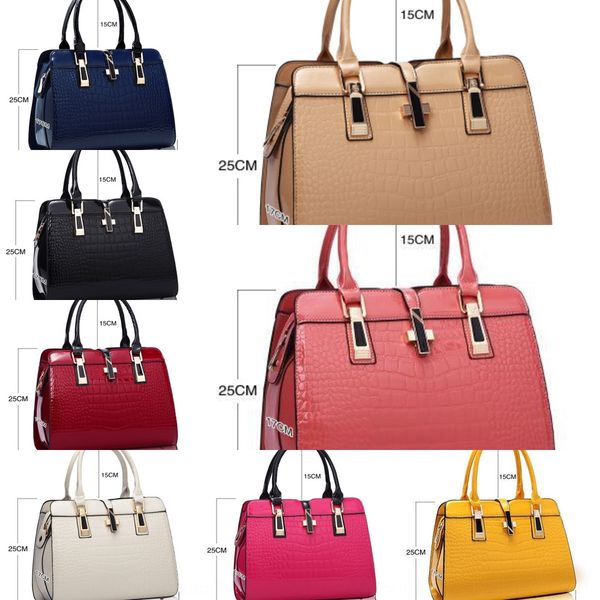 2020 new crocodile pattern middle-aged women's hand mom's fashion hand shoulder crossbody large bag leisure women's bag, White
2020 new crocodile pattern middle-aged women's hand mom's fashion hand shoulder crossbody large bag leisure women's bag, White