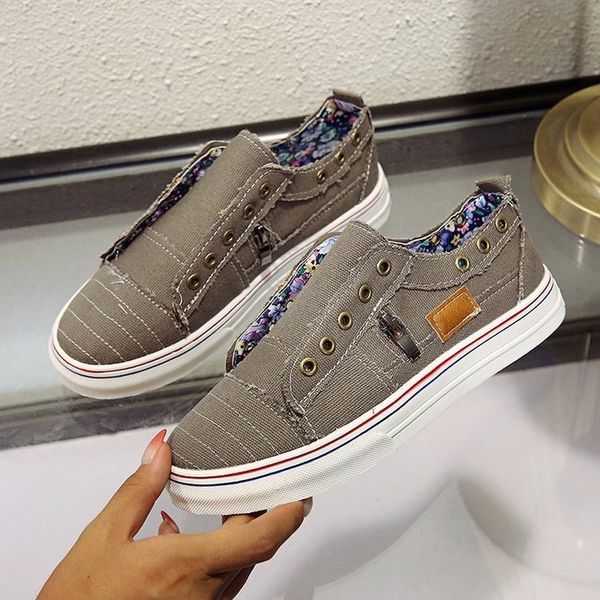 washed canvas women's shoes flat bottom new fashion women's shoes new 43 large size perforated zipper flat bottom single, Black
washed canvas women's shoes flat bottom new fashion women's shoes new 43 large size perforated zipper flat bottom single, Black