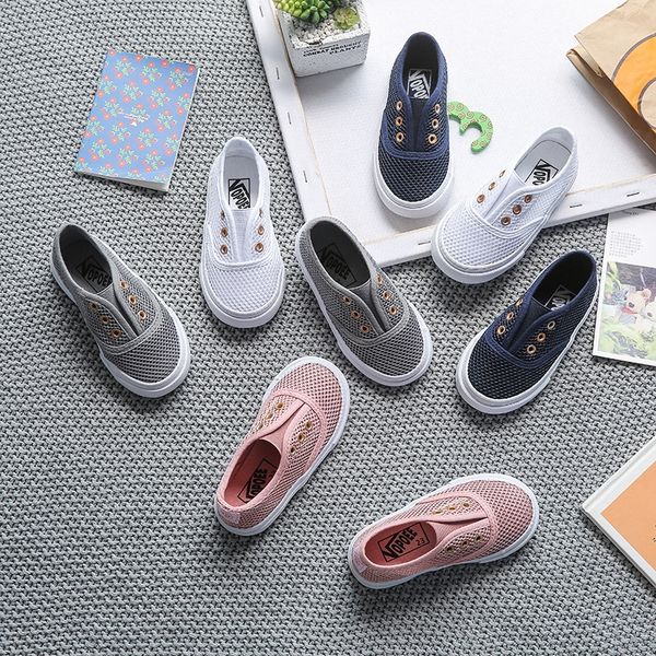 opoee2019 and sandals new men's and women's hollowed-out mesh shoes korean low-sandals 7077, Black;red
opoee2019 and sandals new men's and women's hollowed-out mesh shoes korean low-sandals 7077, Black;red