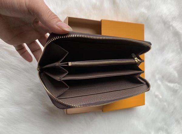 2020 new fashion wholesale animal long zipper wallet men and women snakeskin tiger bee wallet card holder original box011, Red;black
2020 new fashion wholesale animal long zipper wallet men and women snakeskin tiger bee wallet card holder original box011, Red;black