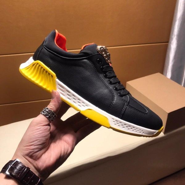 2020 high-end medusa leather low-casual trend men's shoes, stylish large size lace-up outdoor sports running shoes, size: 38-45, Black
2020 high-end medusa leather low-casual trend men's shoes, stylish large size lace-up outdoor sports running shoes, size: 38-45, Black