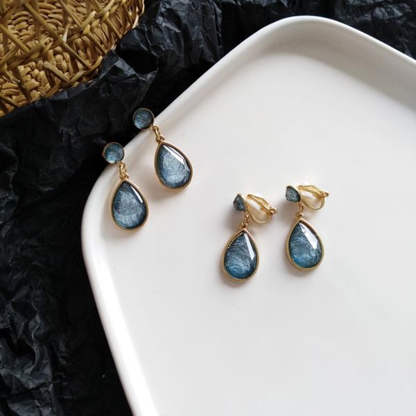 s925 silver needle temperament simple geometric earrings french retro drop-shaped earrings resin hong kong style earrings, Golden
s925 silver needle temperament simple geometric earrings french retro drop-shaped earrings resin hong kong style earrings, Golden