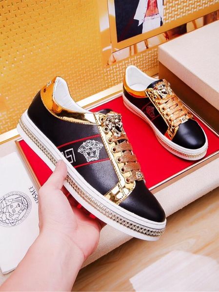 2020z luxury custom medusa printed low-lace-up casual sports shoes, high-end fashion wild men's shoes, size: 38-45, Black
2020z luxury custom medusa printed low-lace-up casual sports shoes, high-end fashion wild men's shoes, size: 38-45, Black