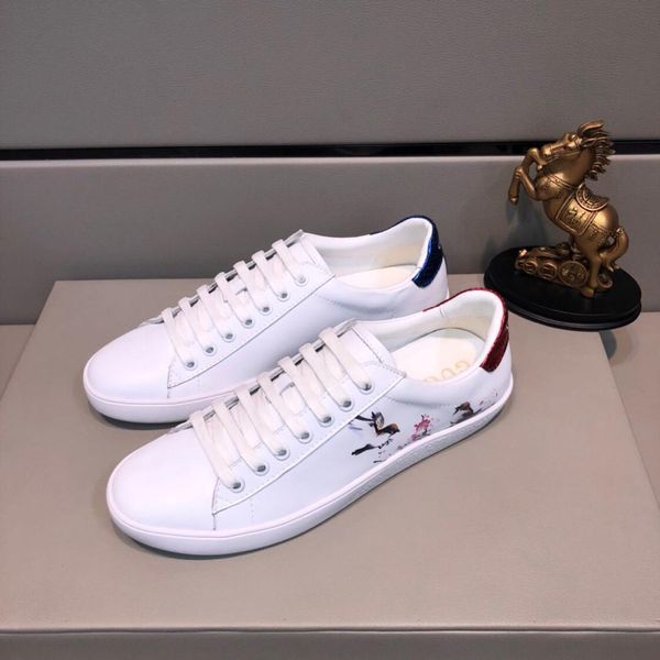 2019q new bee print pattern white shoes, trend fashion shoes, comfortable breathable shoes original box packaging: 38-4411, Black
2019q new bee print pattern white shoes, trend fashion shoes, comfortable breathable shoes original box packaging: 38-4411, Black