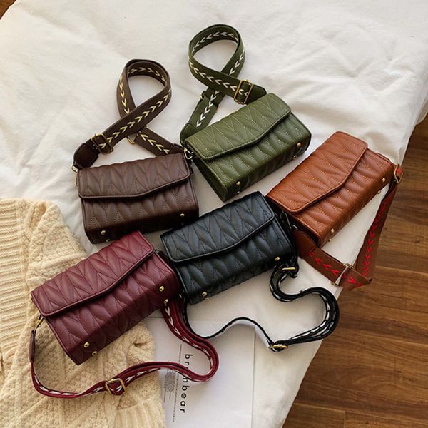 fashion embroidery thread small flap bag women wide strap shoulder bags luxury leather women handbags 2019 female messenger bag
fashion embroidery thread small flap bag women wide strap shoulder bags luxury leather women handbags 2019 female messenger bag