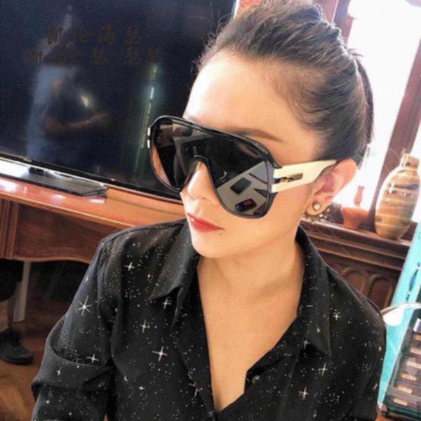 trendy fashion large frame sunglasses women 2020 vintage one piece sun glasses men retro gradient lens shade mirror gafas de sol, White;black
trendy fashion large frame sunglasses women 2020 vintage one piece sun glasses men retro gradient lens shade mirror gafas de sol, White;black