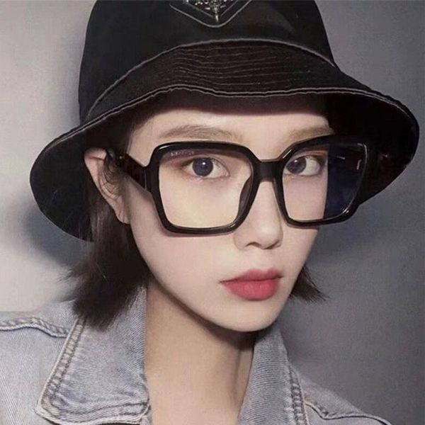 anti ultraviolet marine film glasses oversized square sunglasses women fashion one thick men, White;black
anti ultraviolet marine film glasses oversized square sunglasses women fashion one thick men, White;black