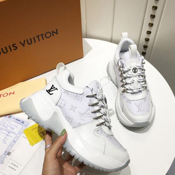 205 new designer luxury women's casual fashion shoes, women's outdoor casual shoes, high-quality materials, with original box, Black
205 new designer luxury women's casual fashion shoes, women's outdoor casual shoes, high-quality materials, with original box, Black