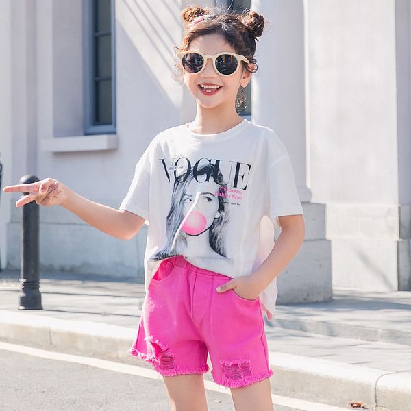 2020 hole jeans clothing new fashion jeans wear children's children's korean loose short-sleeved t-shirt girl's suit
2020 hole jeans clothing new fashion jeans wear children's children's korean loose short-sleeved t-shirt girl's suit