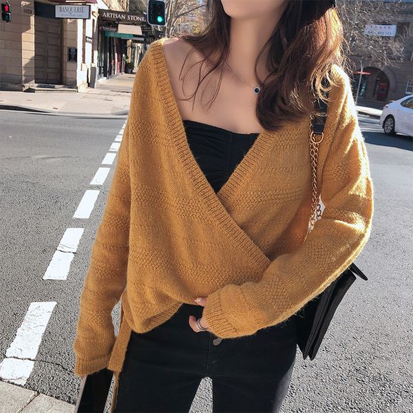 mishow 2020 autumn knit pullover women vneck long sleeves loose soild knit sweater mx19c5428, White;black
mishow 2020 autumn knit pullover women vneck long sleeves loose soild knit sweater mx19c5428, White;black
