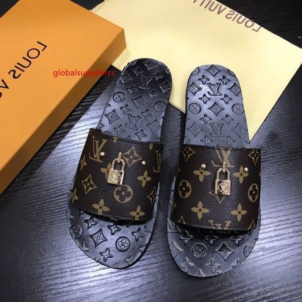 new spring and summer printed brown lock slippers men dress shoes boots loafers drivers buckles sneakers sandals, Black;green
new spring and summer printed brown lock slippers men dress shoes boots loafers drivers buckles sneakers sandals, Black;green