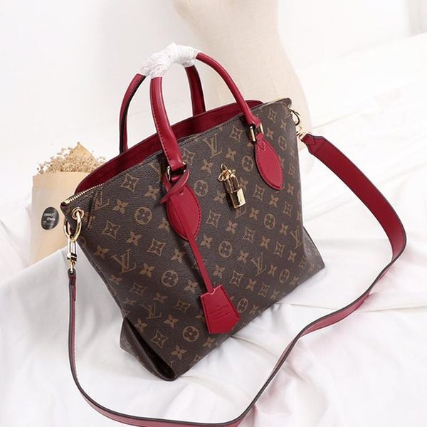 fast delivery womens bag leather shoulder crossbody handbags sac bandouli ère handle totes messenger bags designer luxury crossbody bags
fast delivery womens bag leather shoulder crossbody handbags sac bandouli ère handle totes messenger bags designer luxury crossbody bags