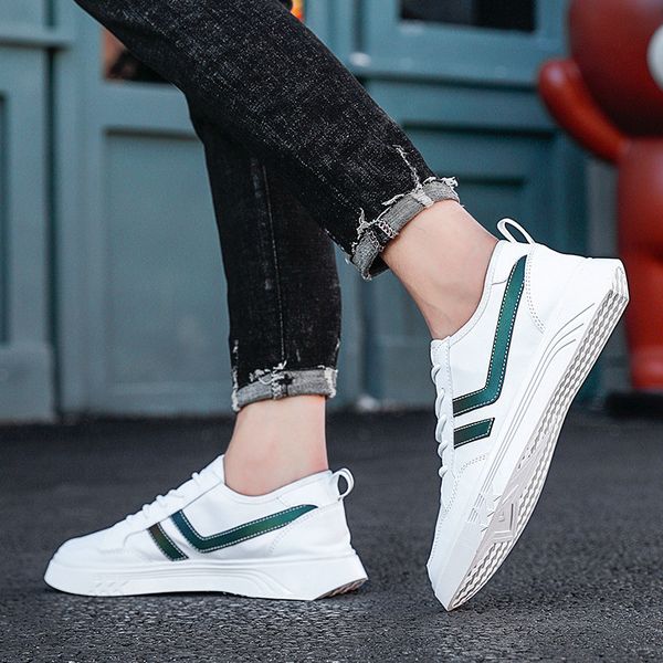 men's running shoes versatile breathable shoes rubber sole oxford cloth sports casual tenis masculino zapatos de hombre
men's running shoes versatile breathable shoes rubber sole oxford cloth sports casual tenis masculino zapatos de hombre